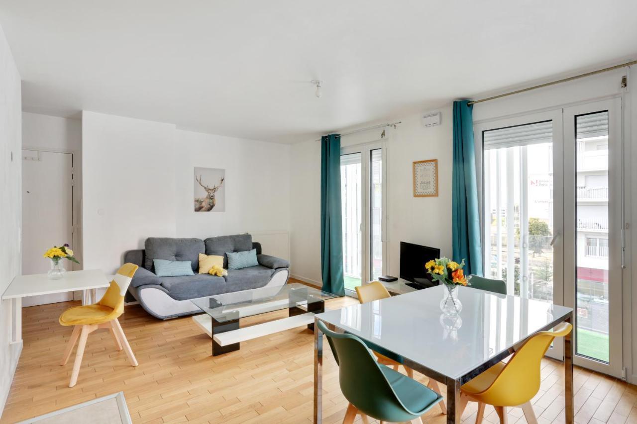Chic Apart With Parking Near Paris น็องแตร์ ภายนอก รูปภาพ